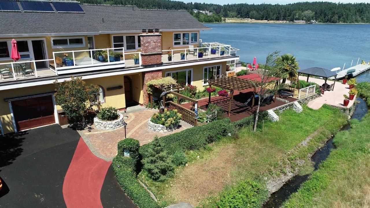 Birds Of A Feather Victoria Oceanfront Studio Suites Colwood Exterior foto